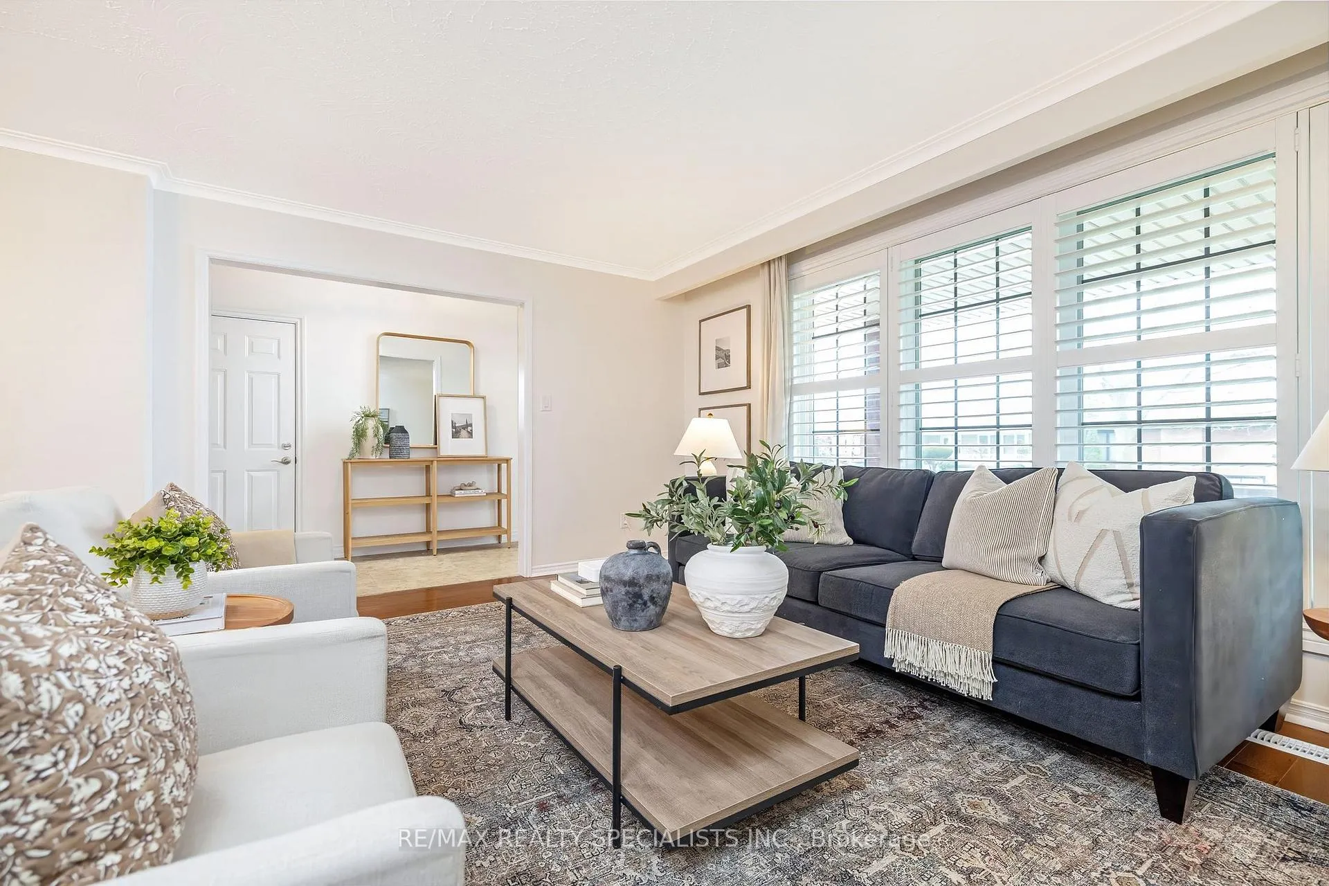 Photo 11 of 31 Woodpark Road, Etobicoke, Willowridge-Martingrove-Richview — HOMEH