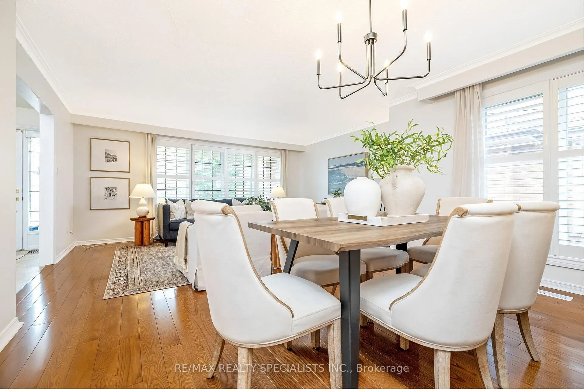 Photo 13 of 31 Woodpark Road, Etobicoke, Willowridge-Martingrove-Richview — HOMEH