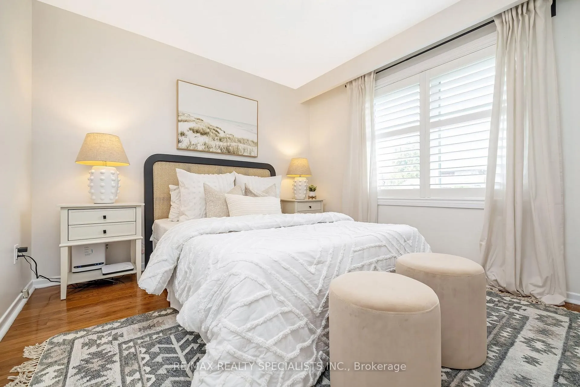 Photo 24 of 31 Woodpark Road, Etobicoke, Willowridge-Martingrove-Richview — HOMEH
