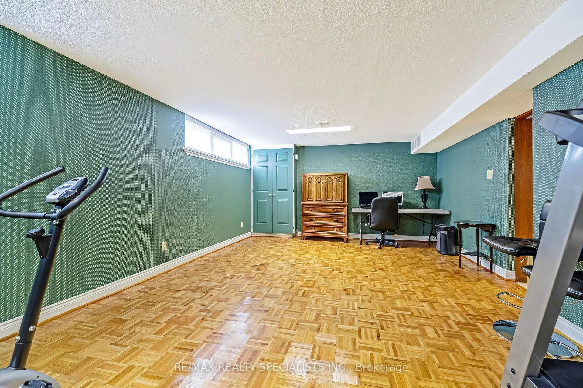 Photo 31 of 31 Woodpark Road, Etobicoke, Willowridge-Martingrove-Richview — HOMEH