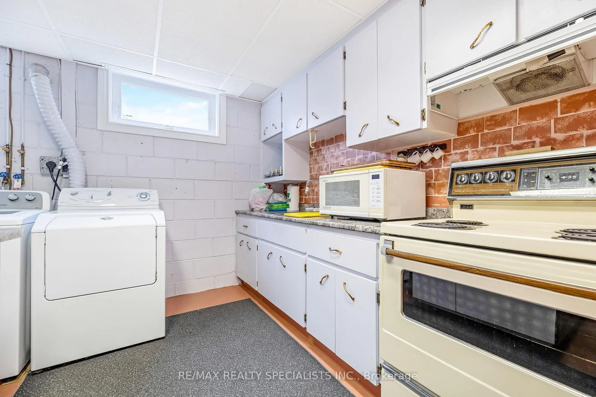 Photo 34 of 31 Woodpark Road, Etobicoke, Willowridge-Martingrove-Richview — HOMEH