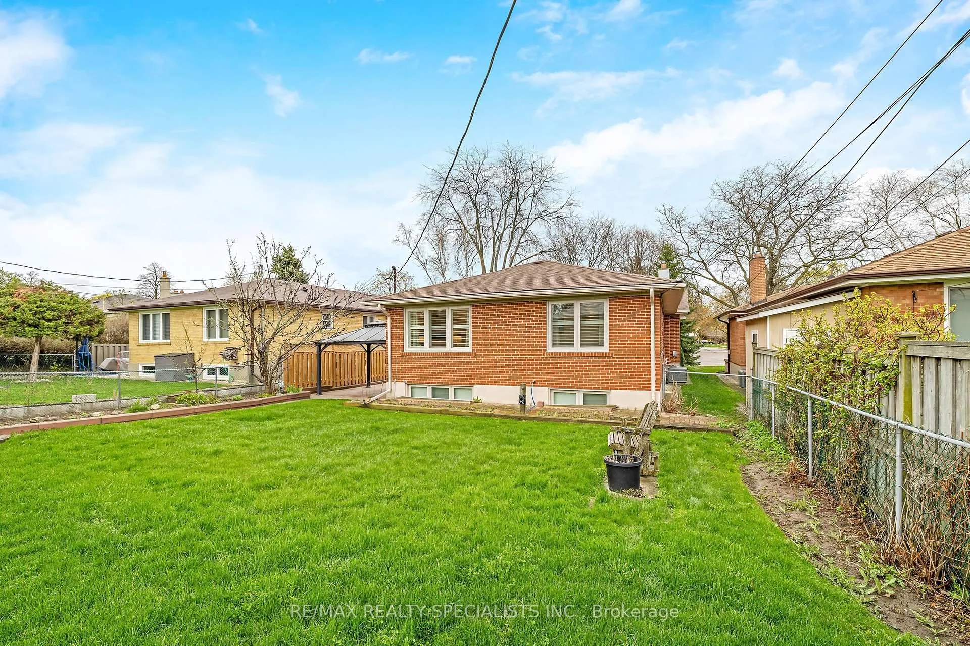 Photo 37 of 31 Woodpark Road, Etobicoke, Willowridge-Martingrove-Richview — HOMEH