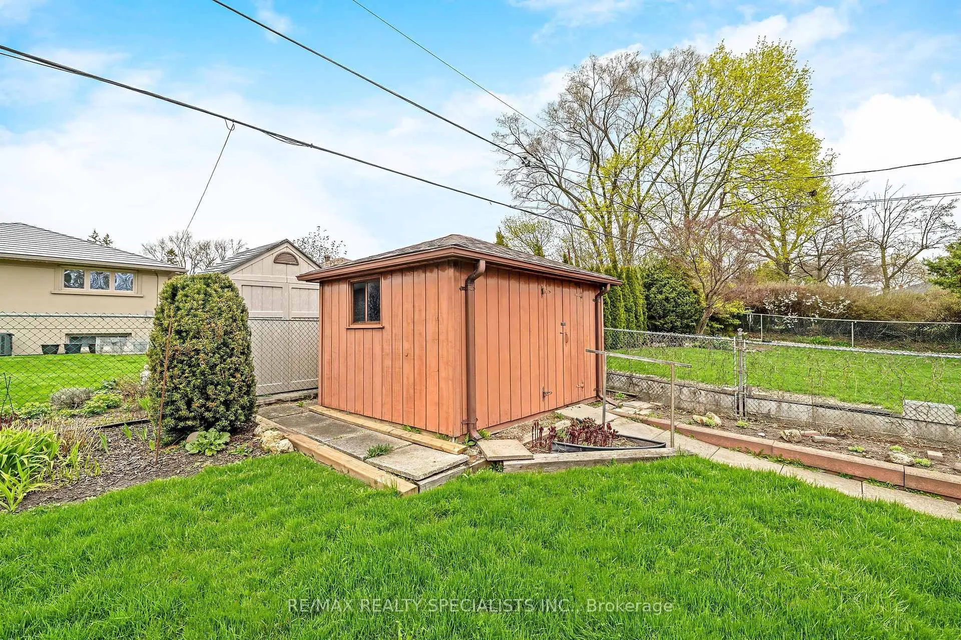 Photo 38 of 31 Woodpark Road, Etobicoke, Willowridge-Martingrove-Richview — HOMEH