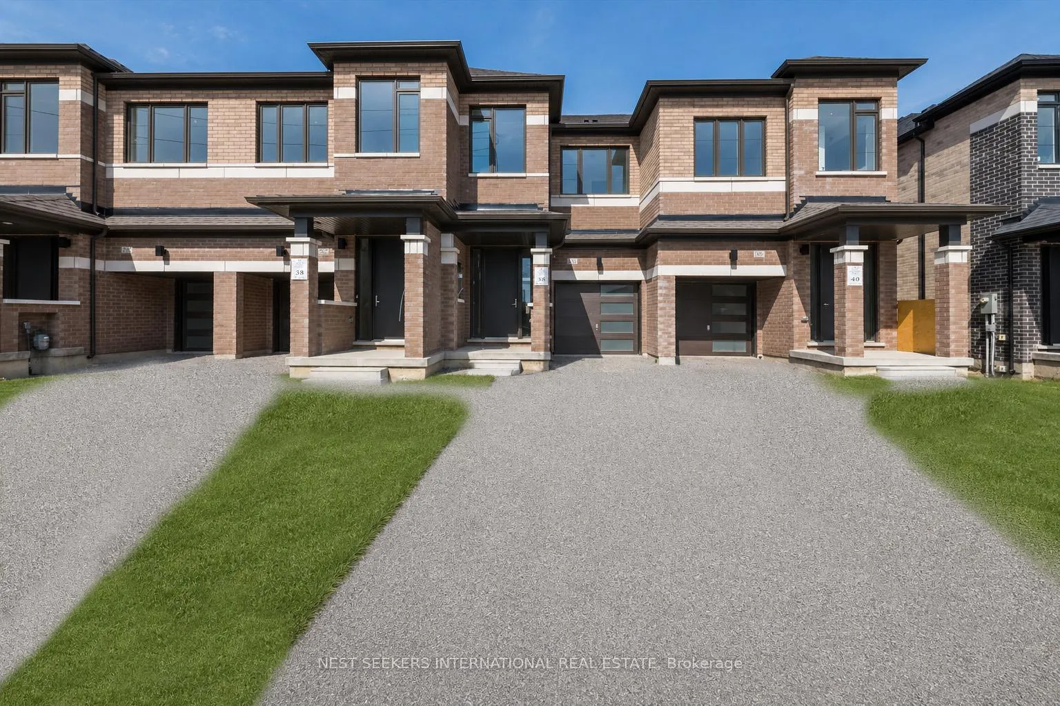 Front of 120 Turnberry Lane