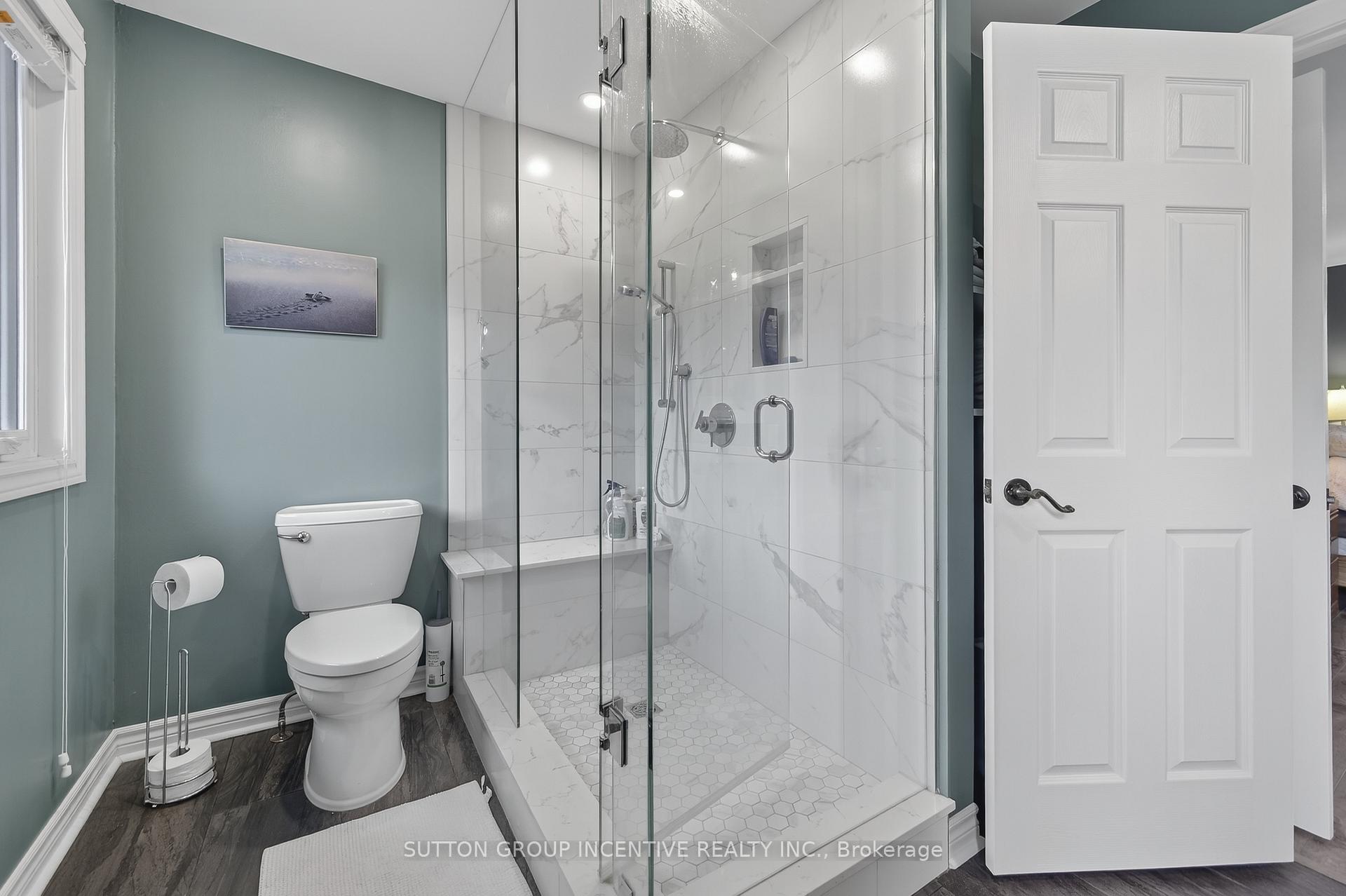 Photo 23 of 32 Valley Drive, Barrie, Sunnidale — HOMEH