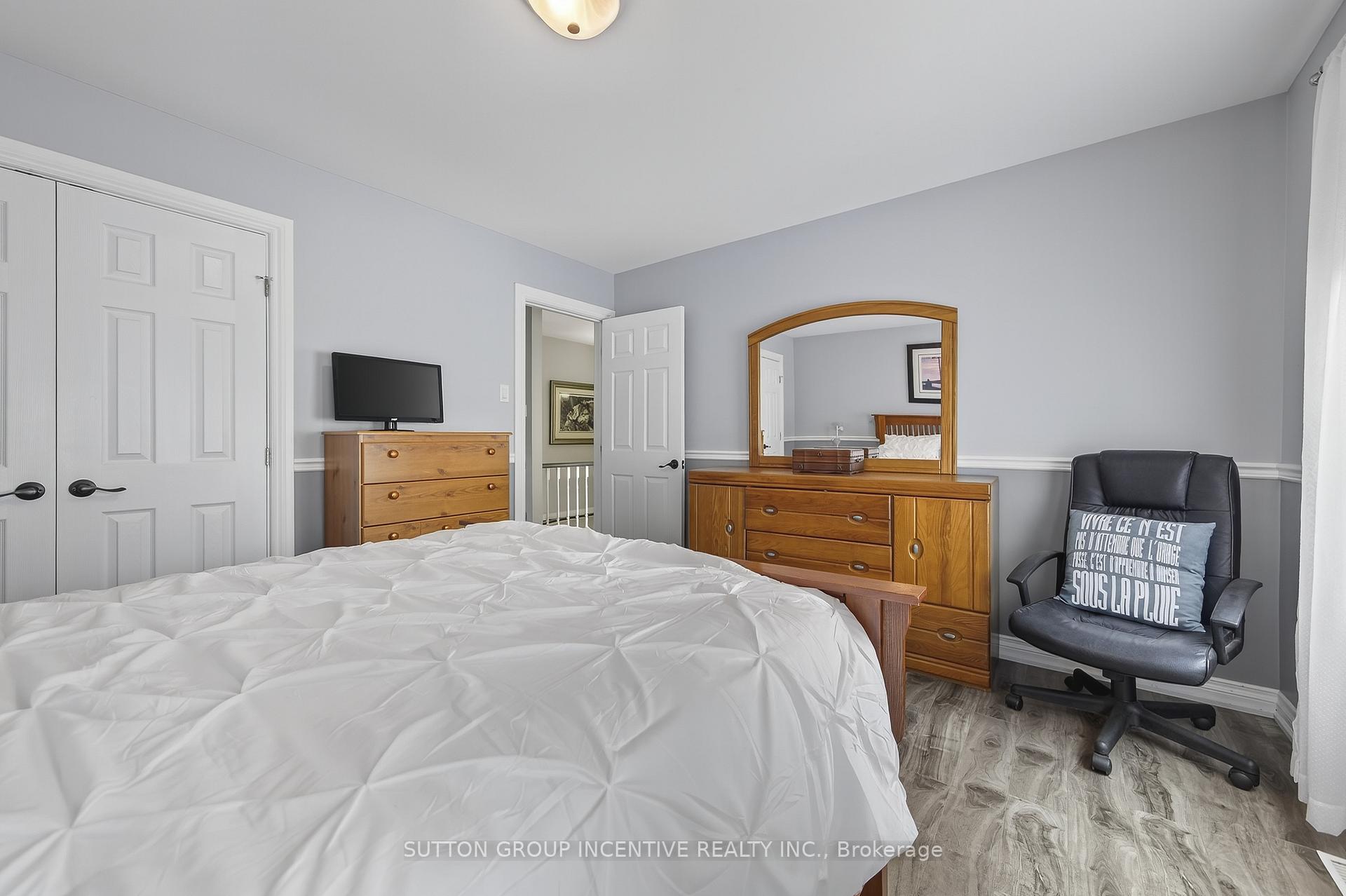 Photo 25 of 32 Valley Drive, Barrie, Sunnidale — HOMEH