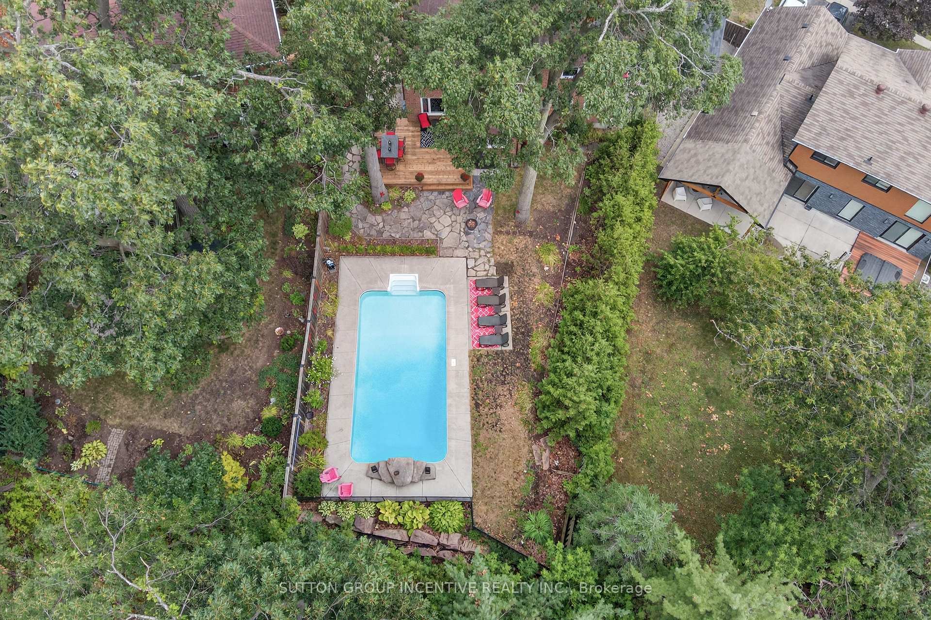 Photo 46 of 32 Valley Drive, Barrie, Sunnidale — HOMEH