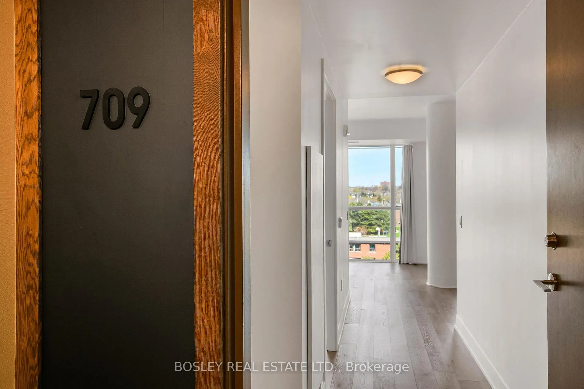 Photo 5 of Unit 709, 1331 Queen Street E, Toronto, Greenwood-Coxwell — HOMEH