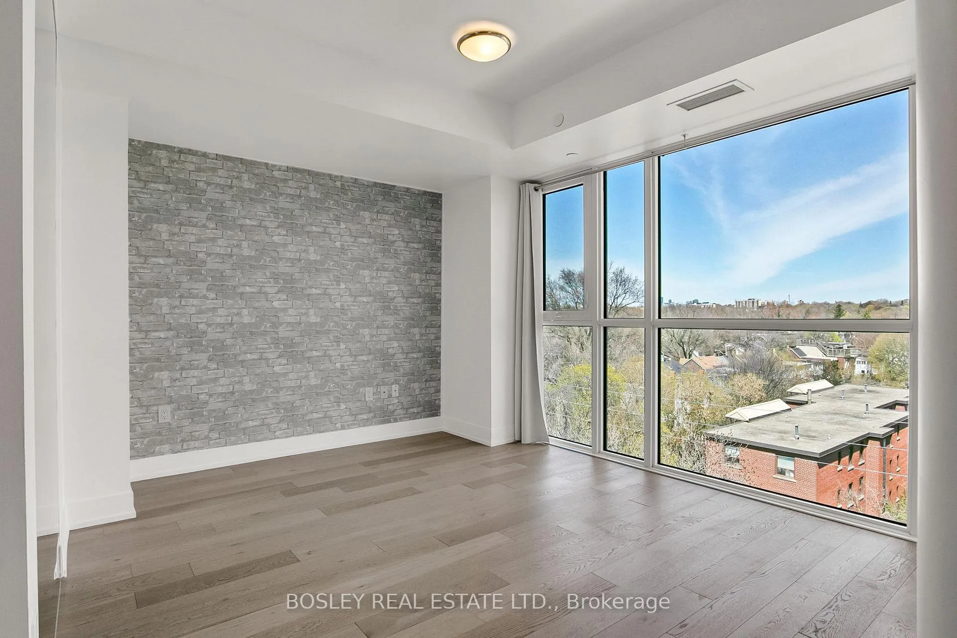 Photo 10 of Unit 709, 1331 Queen Street E, Toronto, Greenwood-Coxwell — HOMEH