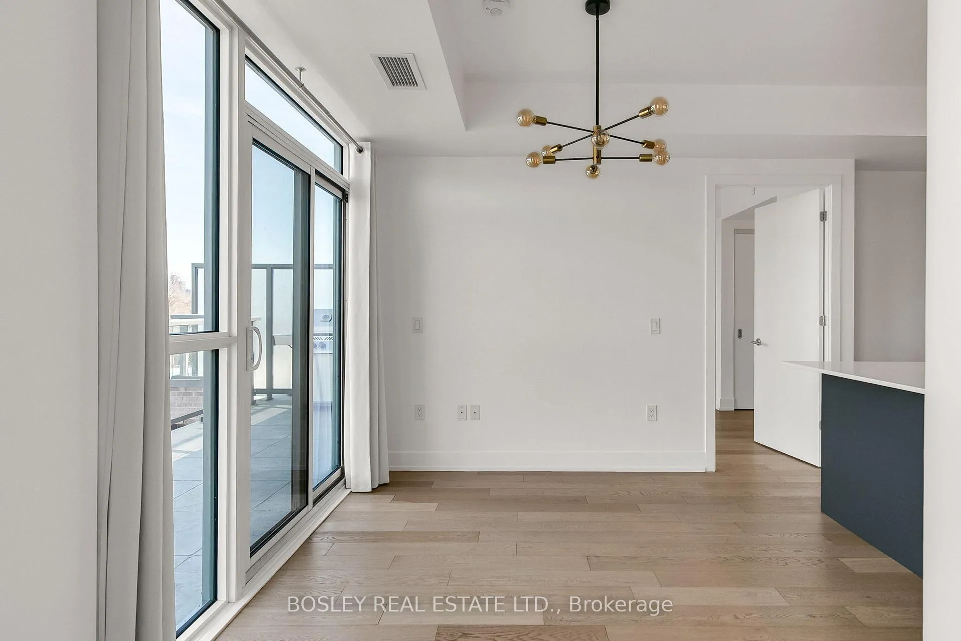 Photo 14 of Unit 709, 1331 Queen Street E, Toronto, Greenwood-Coxwell — HOMEH