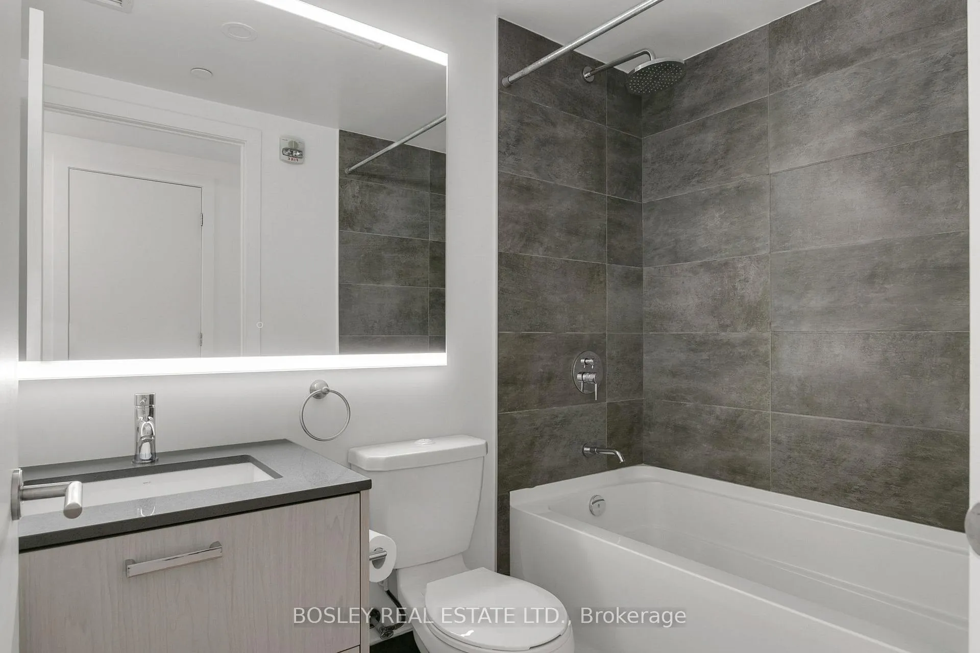 Photo 37 of Unit 709, 1331 Queen Street E, Toronto, Greenwood-Coxwell — HOMEH