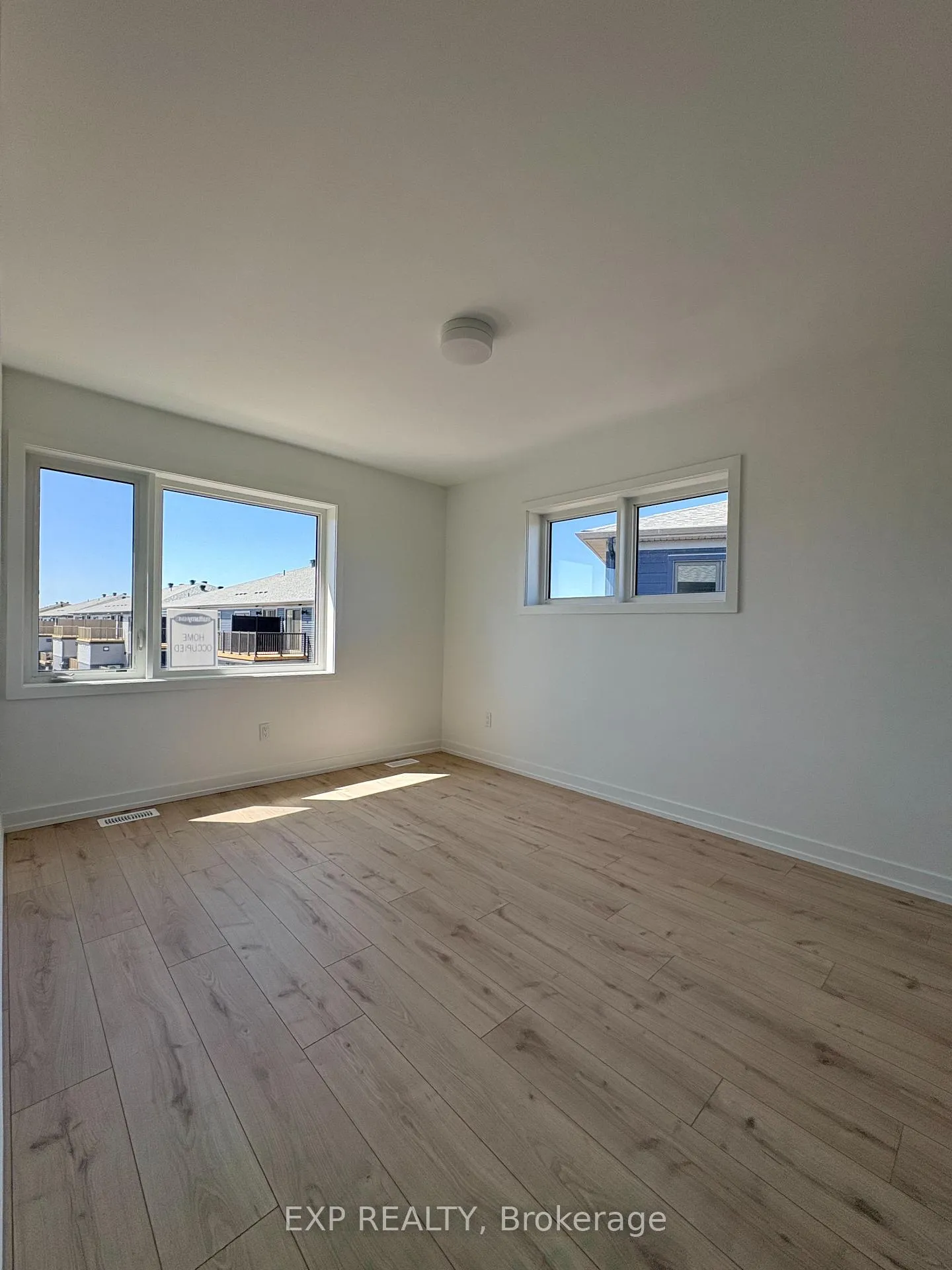 Photo 11 of 567 Celestine Private, Ottawa, Barrhaven - Heritage Park — HOMEH