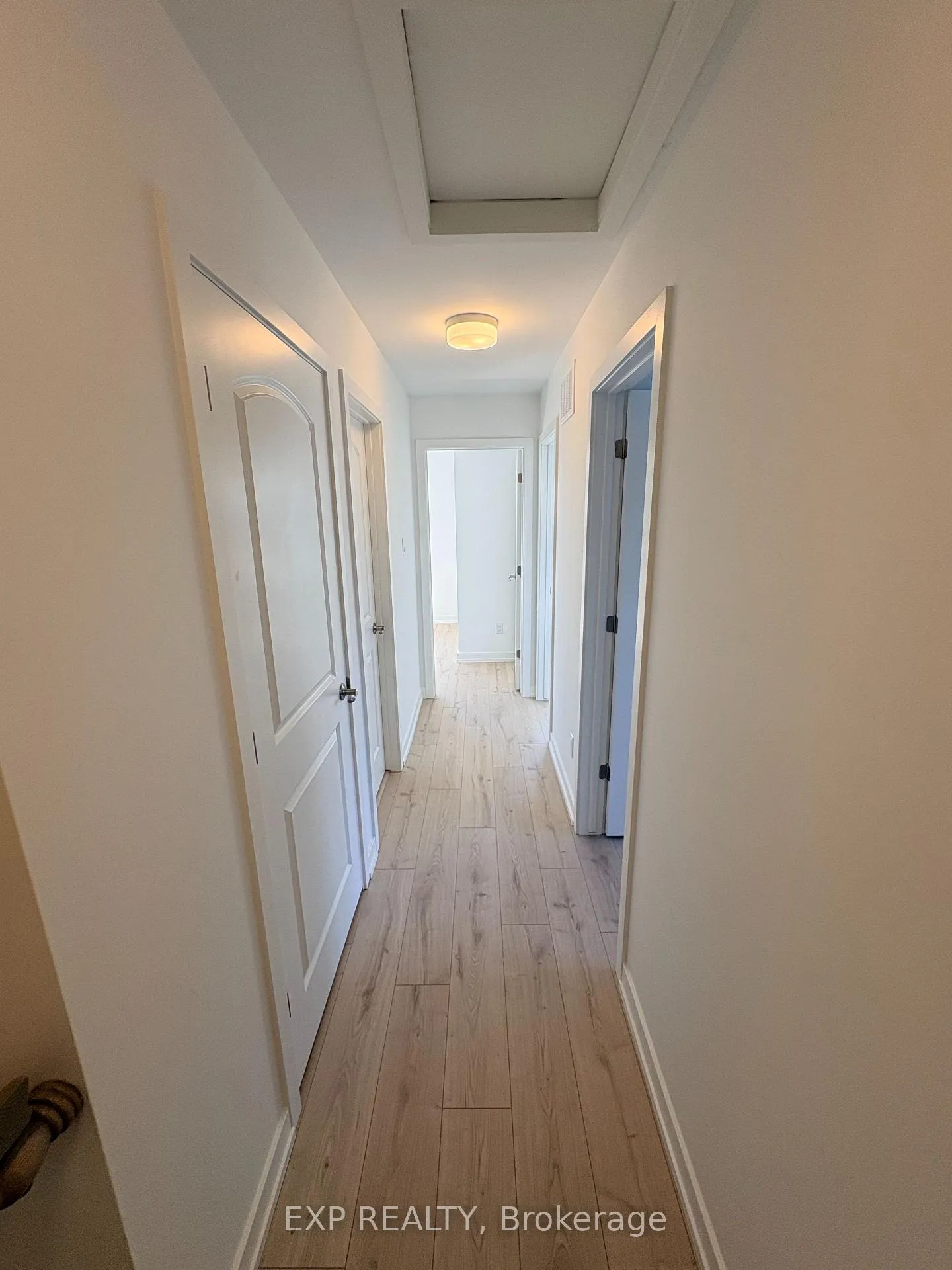 Photo 13 of 567 Celestine Private, Ottawa, Barrhaven - Heritage Park — HOMEH