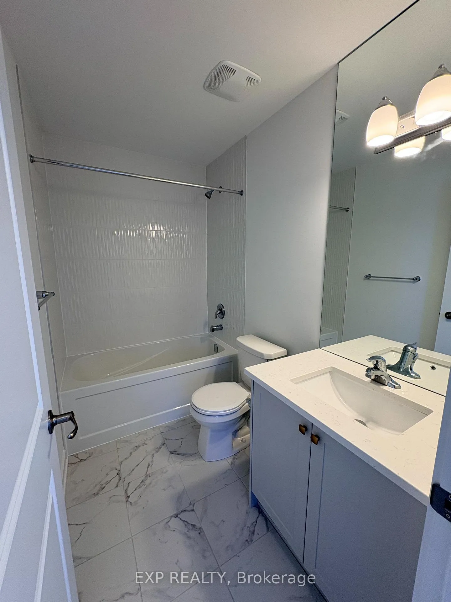 Photo 17 of 567 Celestine Private, Ottawa, Barrhaven - Heritage Park — HOMEH