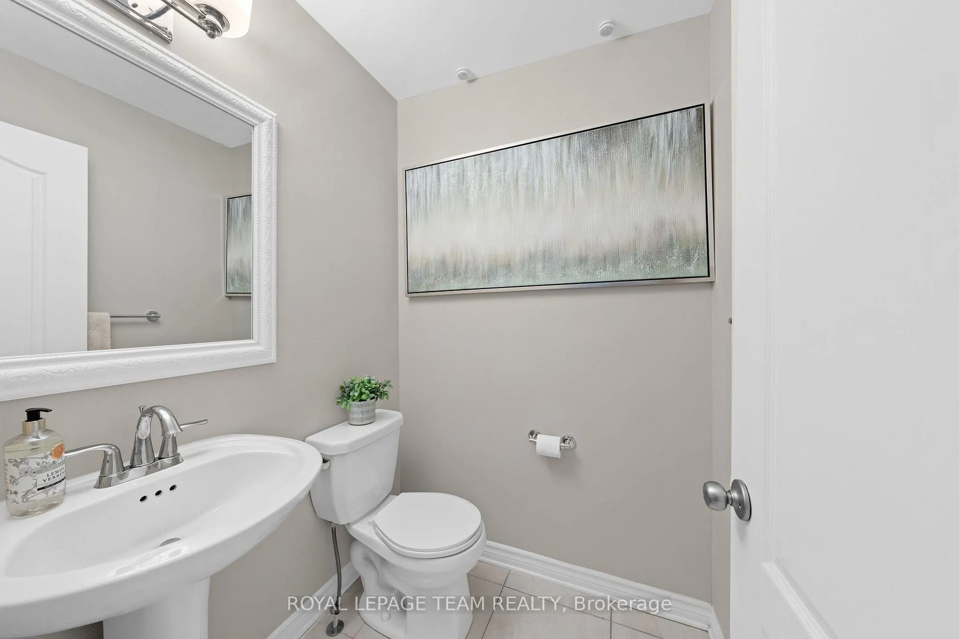 Photo 7 of 334 Warmstone Drive, Ottawa, Stittsville (North) — HOMEH