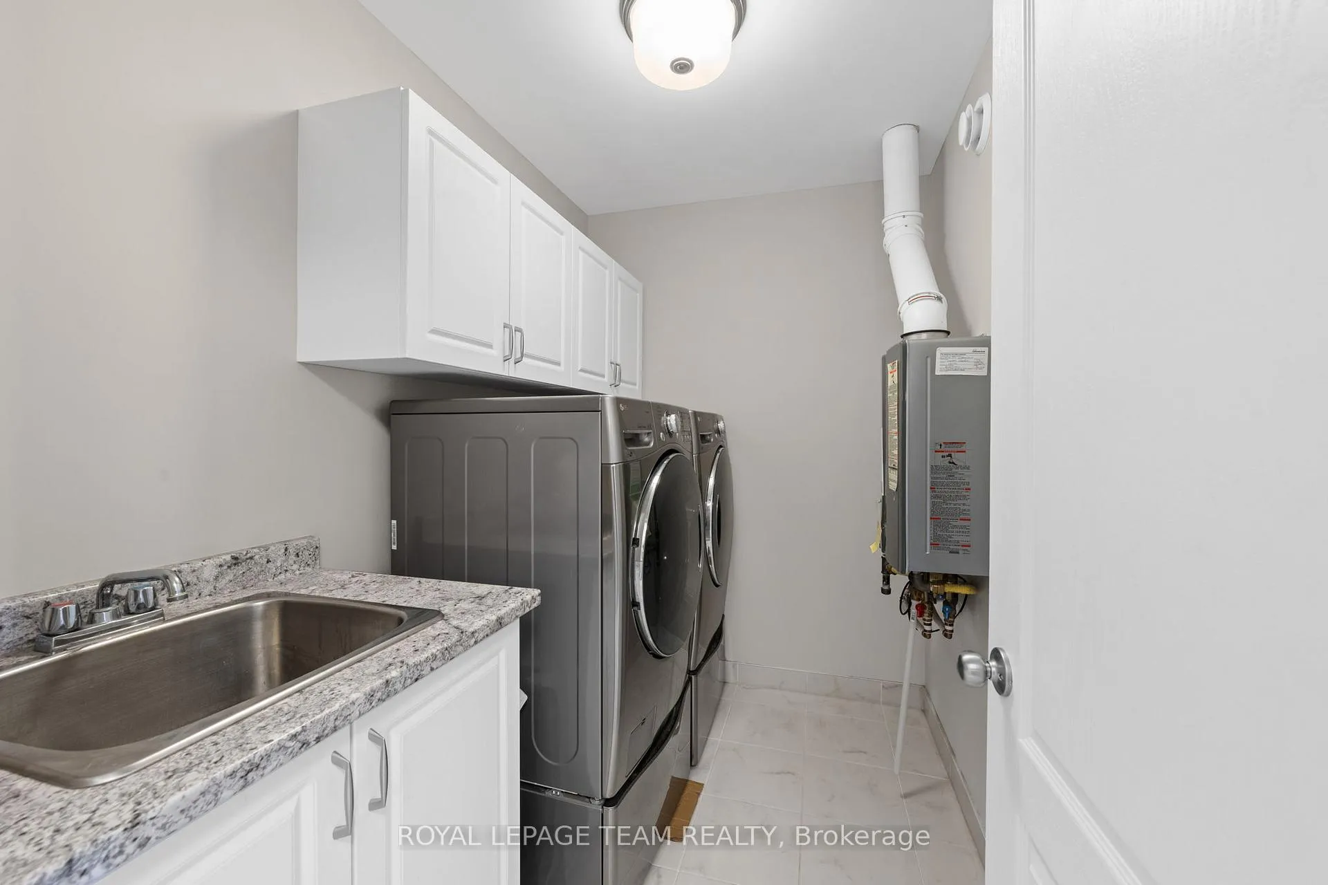 Photo 30 of 334 Warmstone Drive, Ottawa, Stittsville (North) — HOMEH