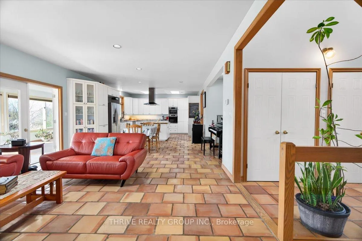 Photo 16 of 24992 Crinan Line, West Elgin, Rural West Elgin — HOMEH