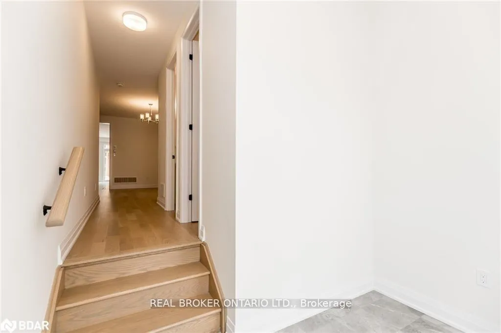 Photo 3 of 11 Sweet Cicely Street, Springwater, Midhurst — HOMEH