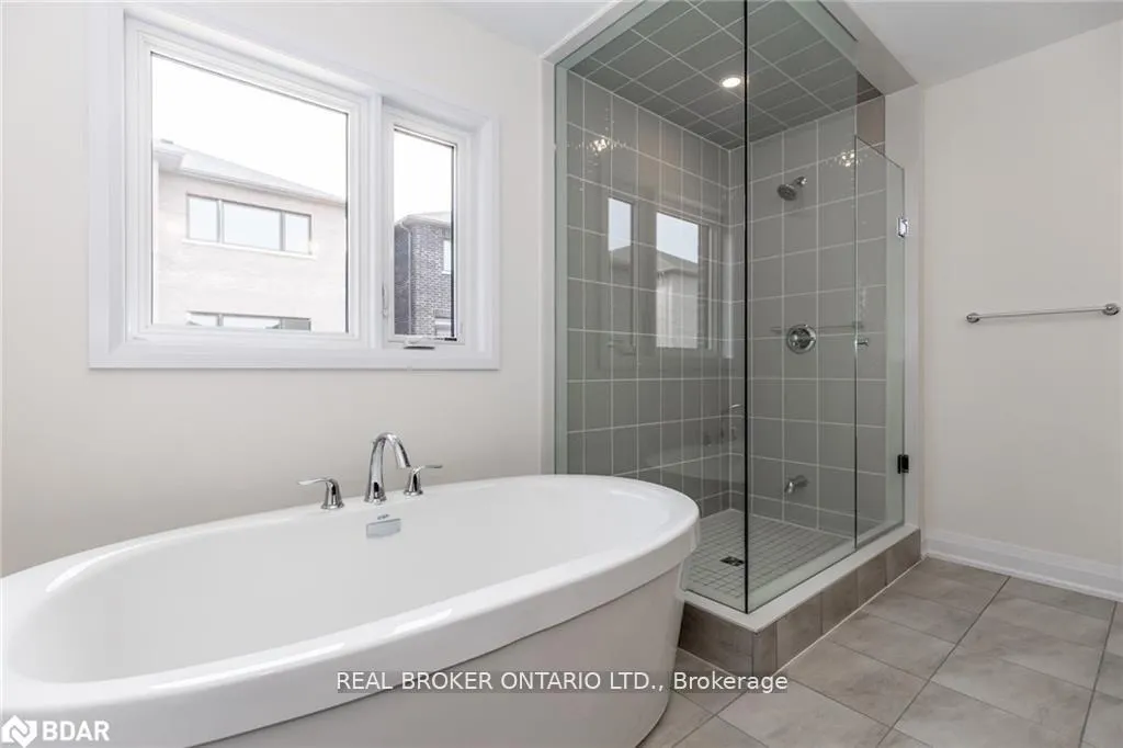 Photo 15 of 11 Sweet Cicely Street, Springwater, Midhurst — HOMEH