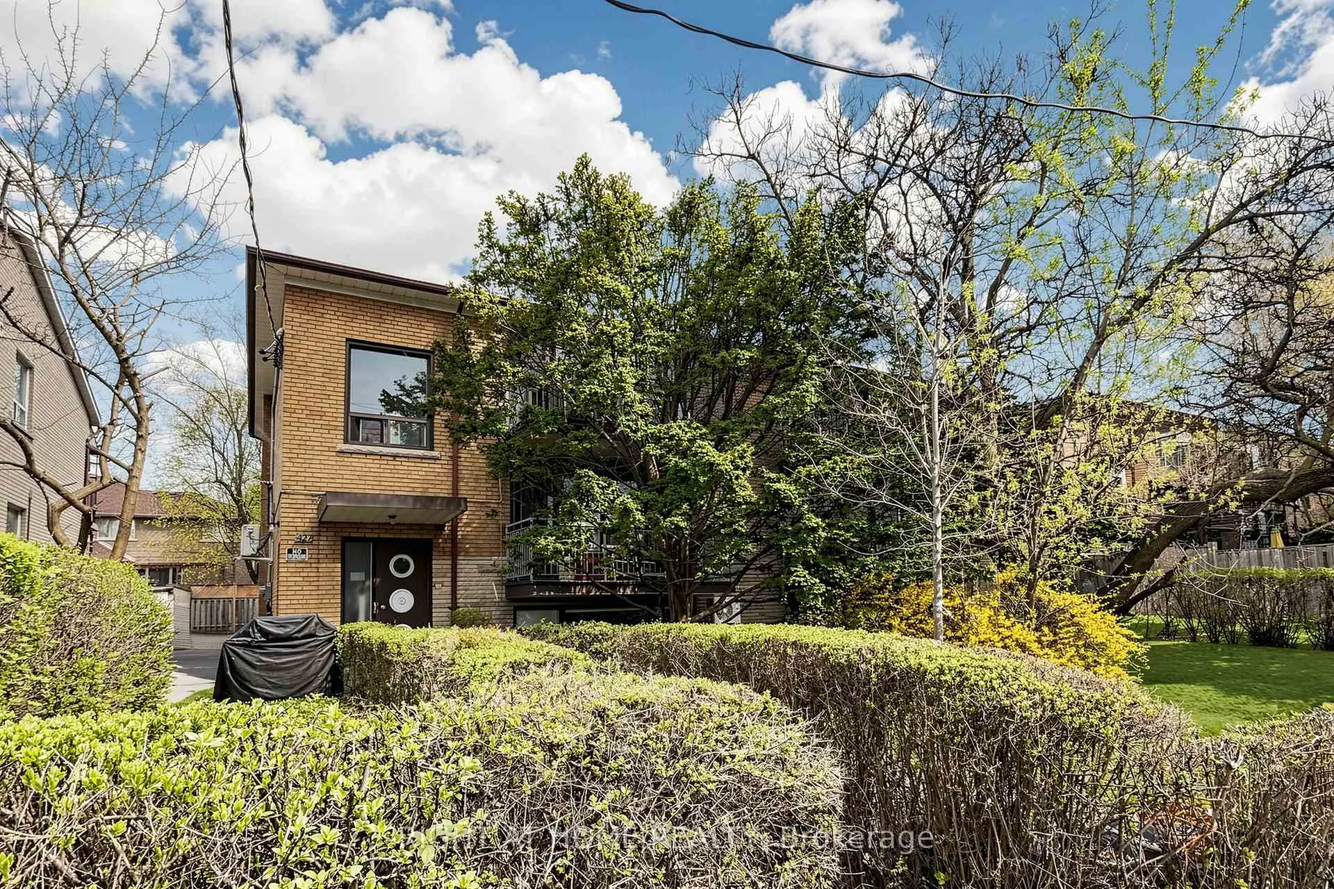 Photo 1 of Unit 1, 427 Lawrence Avenue W, Toronto, Bedford Park-Nortown — HOMEH