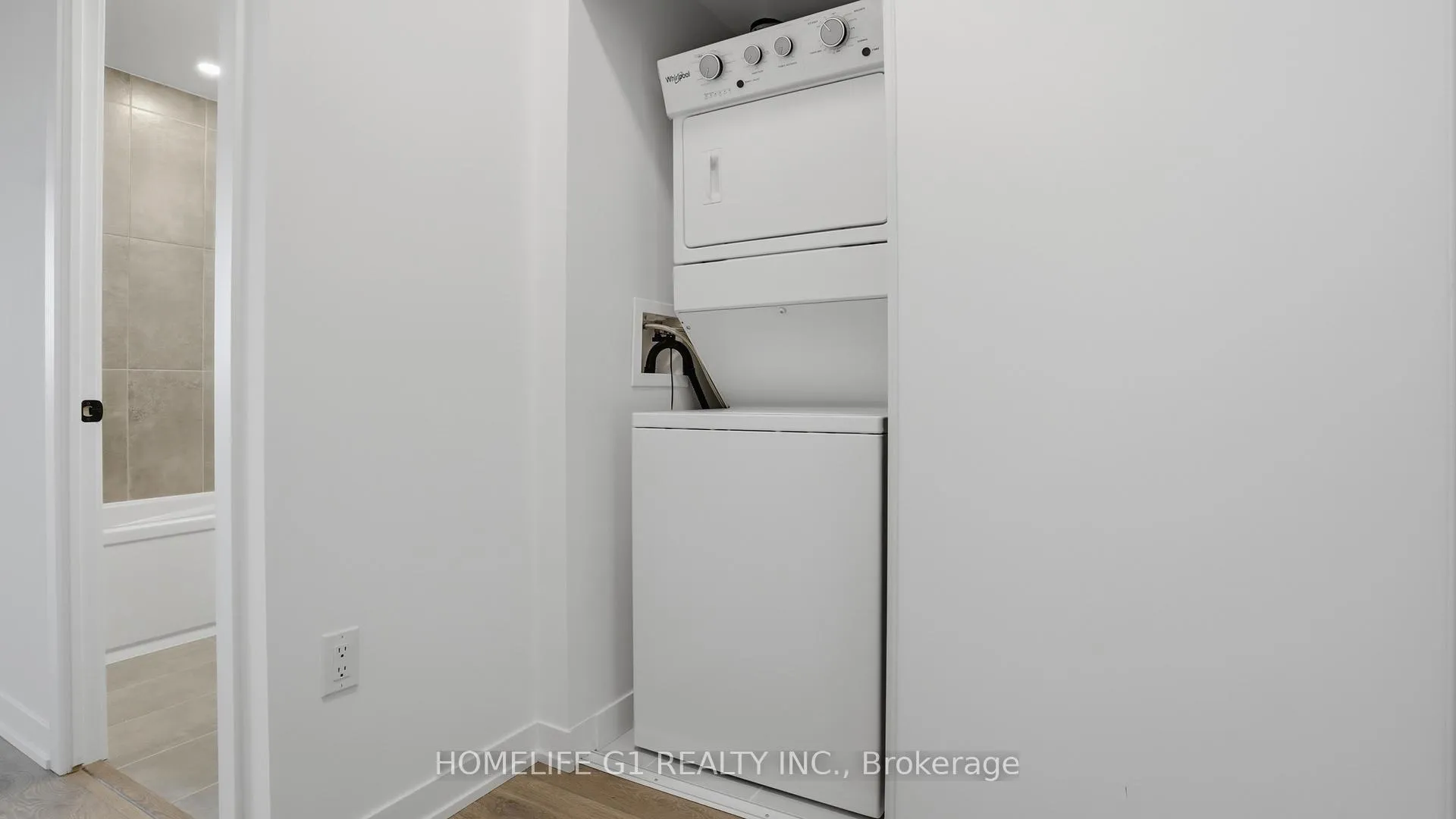 Photo 6 of Unit 16, 4878 Powers Common, Burlington, Alton — HOMEH