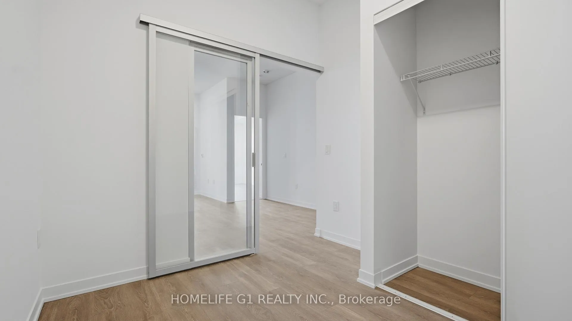 Photo 17 of Unit 16, 4878 Powers Common, Burlington, Alton — HOMEH