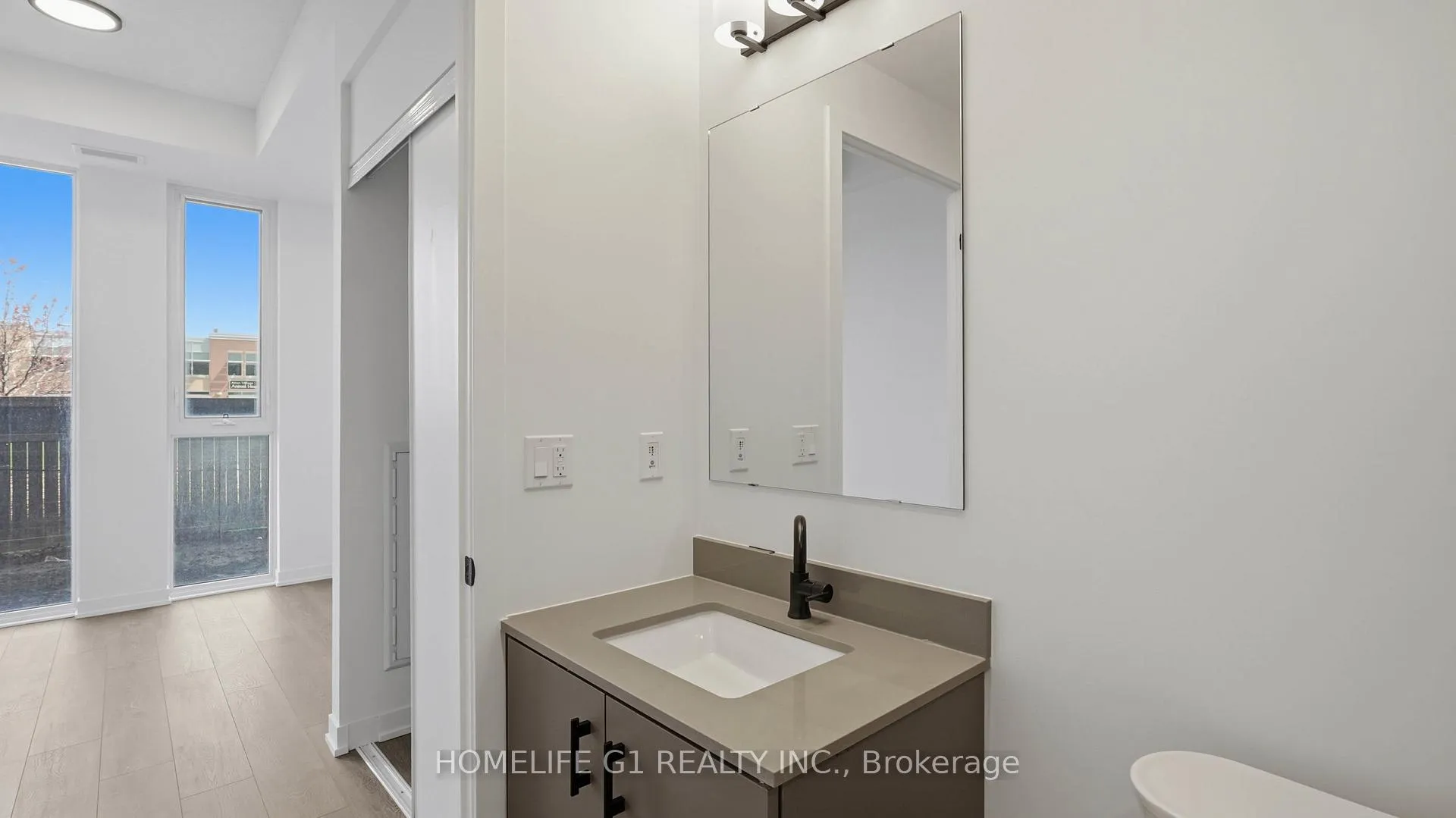 Photo 23 of Unit 16, 4878 Powers Common, Burlington, Alton — HOMEH