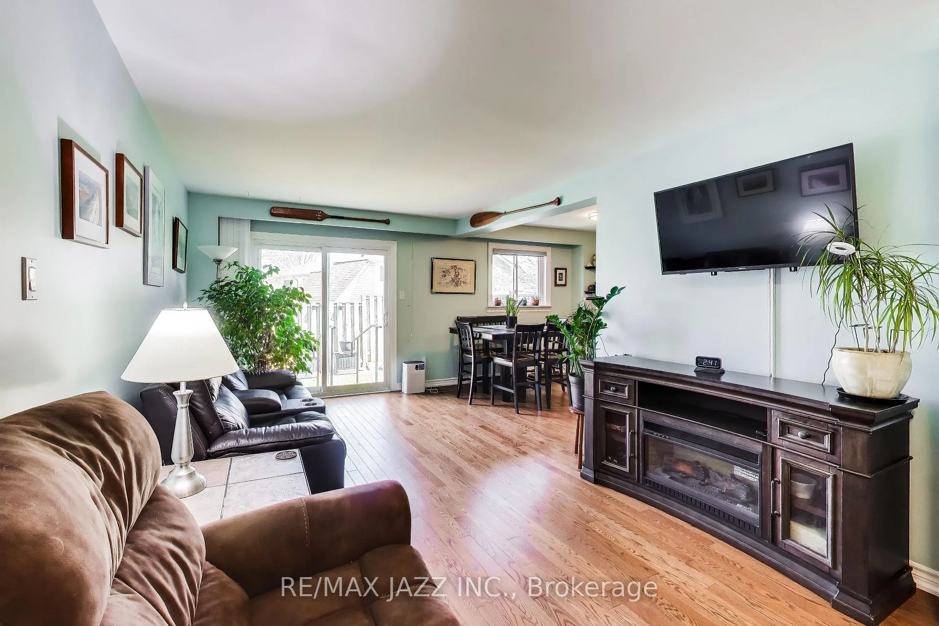 Photo 5 of 55 Clover Ridge Drive W, Ajax, South West — HOMEH
