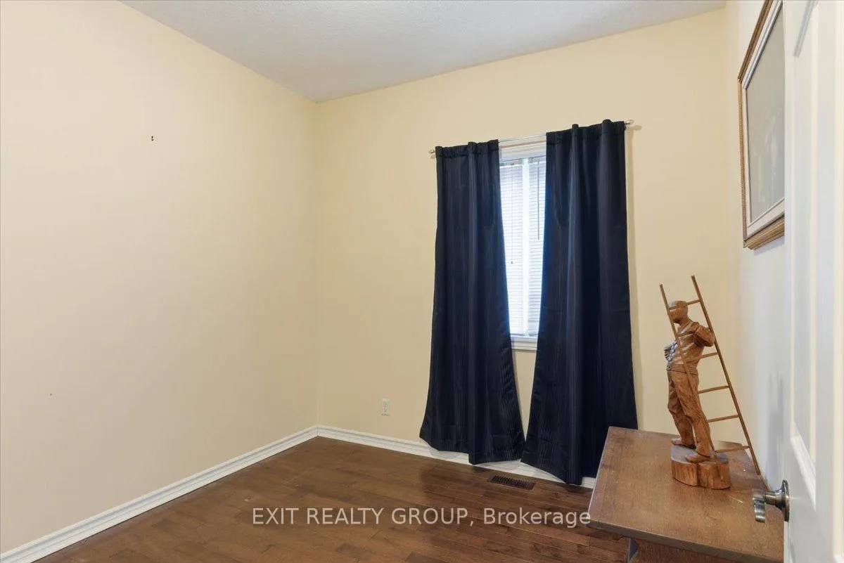 Photo 11 of 173 Kildare Avenue, Loyalist, Amherstview — HOMEH