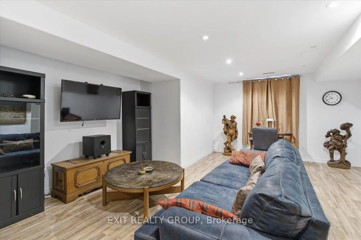 Photo 32 of 173 Kildare Avenue, Loyalist, Amherstview — HOMEH