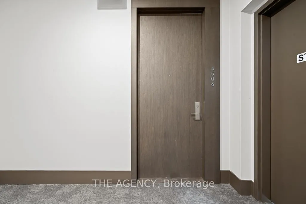 Photo 5 of Unit 4506, 39 Roehampton Avenue, Toronto, Mount Pleasant West — HOMEH