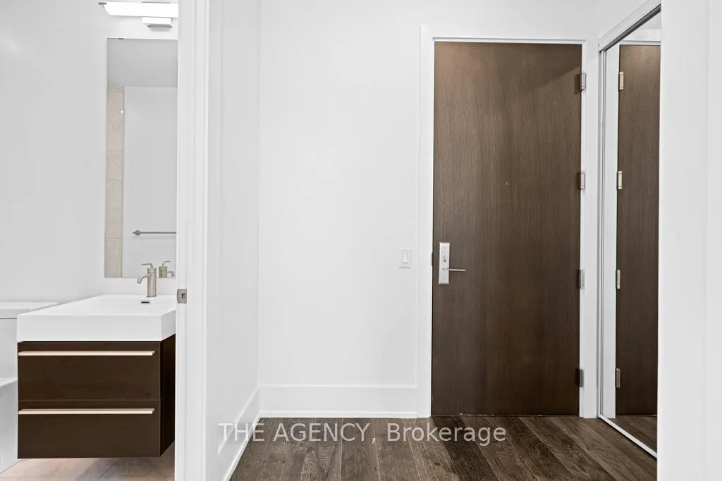 Photo 6 of Unit 4506, 39 Roehampton Avenue, Toronto, Mount Pleasant West — HOMEH