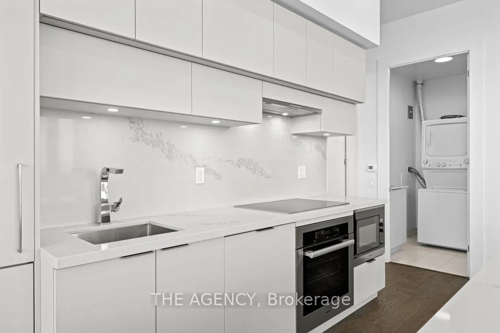 Photo 12 of Unit 4506, 39 Roehampton Avenue, Toronto, Mount Pleasant West — HOMEH