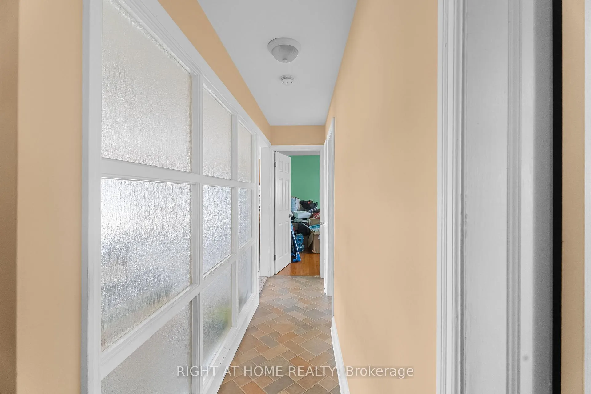 Photo 22 of 1307 Princess Street, Cornwall — HOMEH