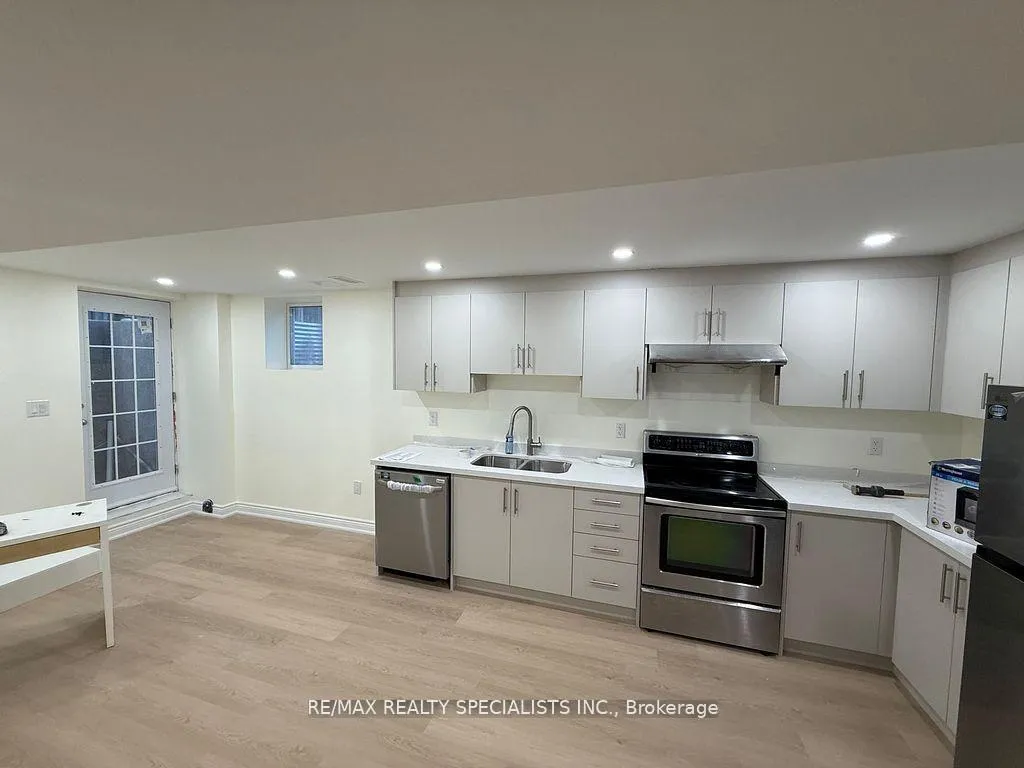 Photo 2 of 245 Montgomery Avenue, Whitby, Brooklin — HOMEH