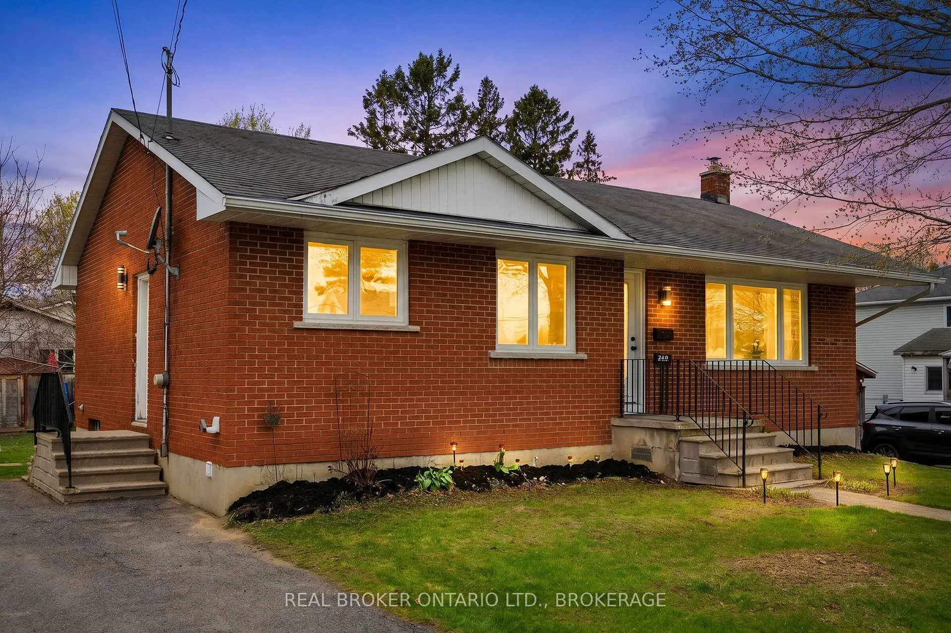 Photo 1 of 340 River Street, Gananoque — HOMEH