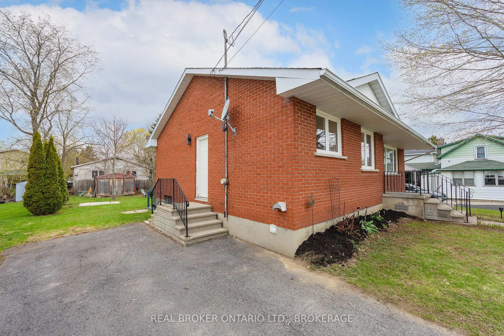 Photo 30 of 340 River Street, Gananoque — HOMEH