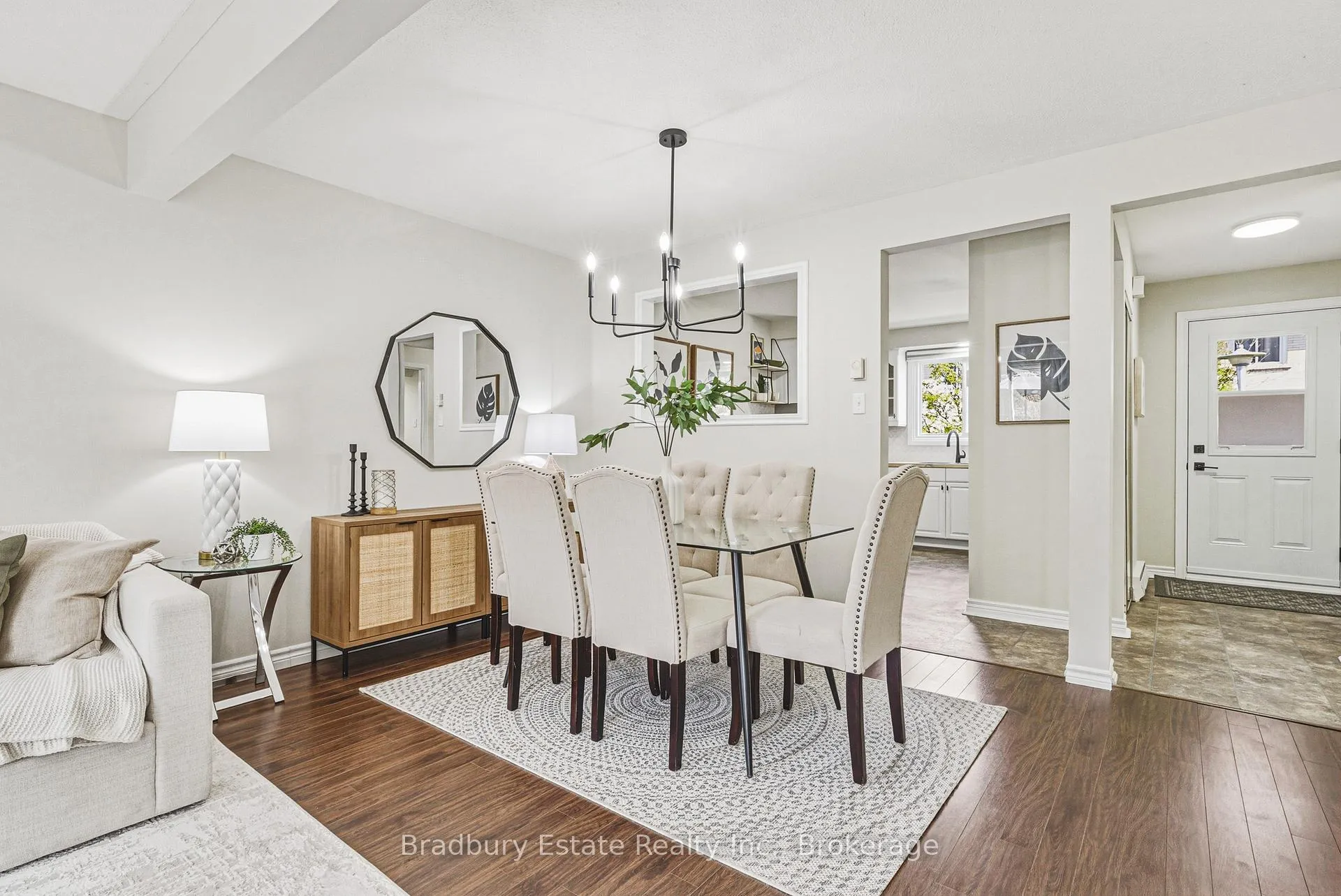 Photo 9 of Unit 18, 1450 Sixth Line, Oakville, College Park — HOMEH