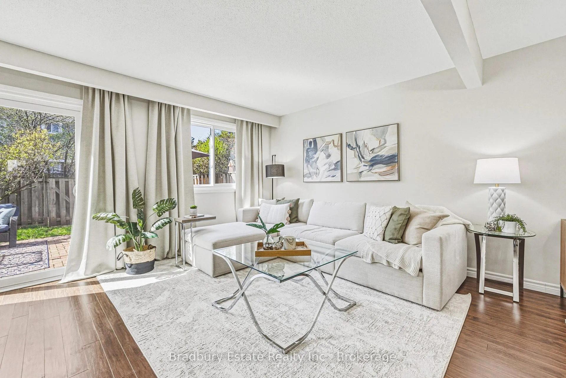 Photo 10 of Unit 18, 1450 Sixth Line, Oakville, College Park — HOMEH
