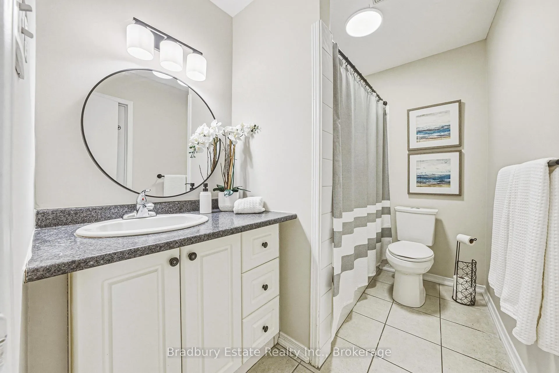 Photo 17 of Unit 18, 1450 Sixth Line, Oakville, College Park — HOMEH