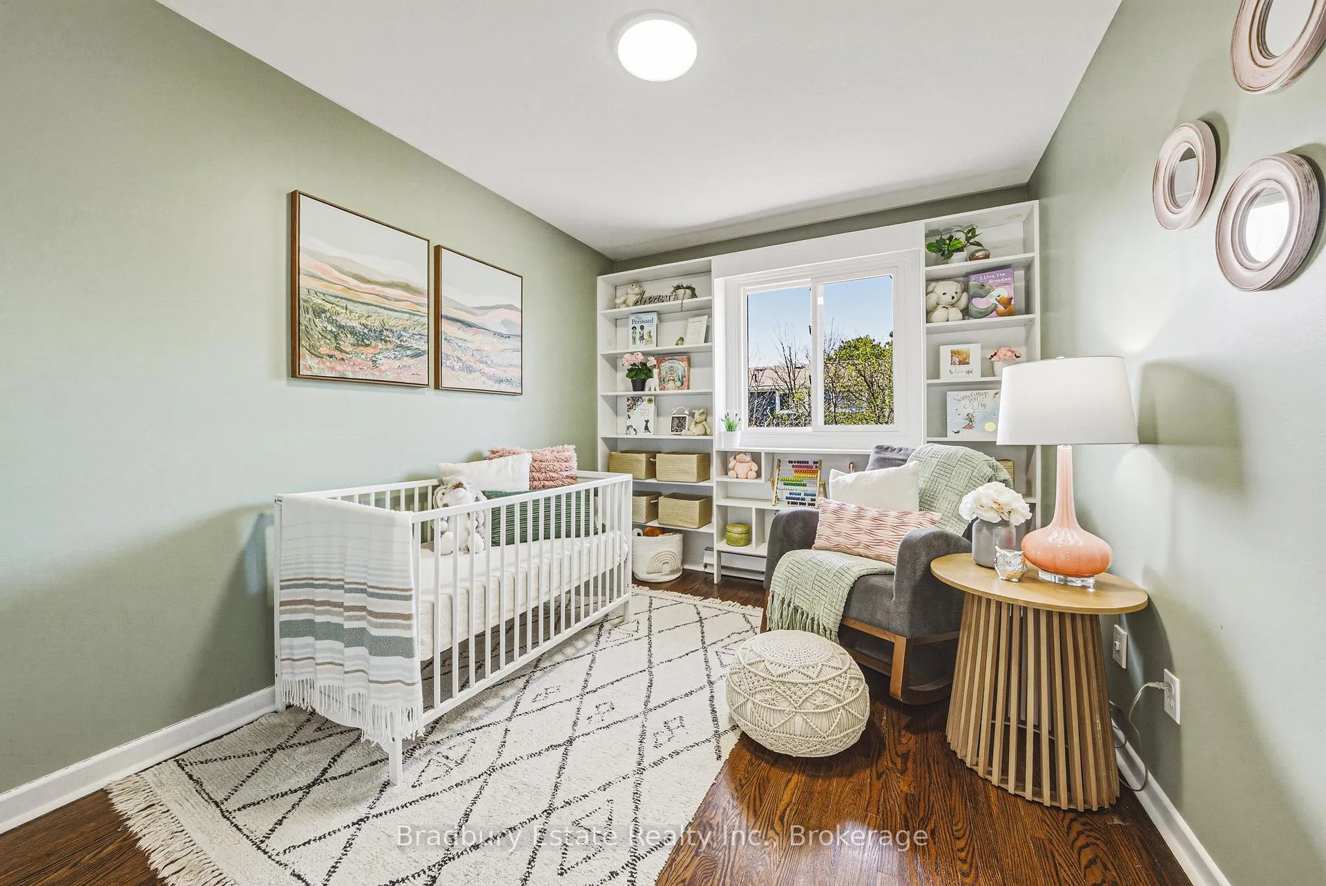 Photo 18 of Unit 18, 1450 Sixth Line, Oakville, College Park — HOMEH