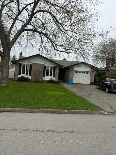 Photo 1 of 10 Donlea Road, Port Colborne, Main Street — HOMEH