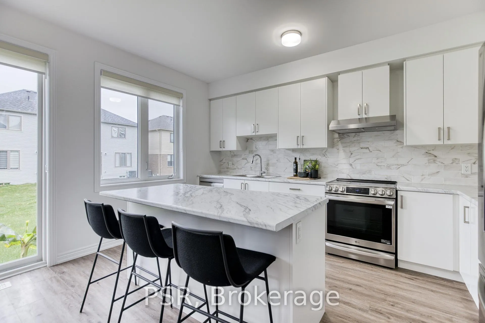 Photo 2 of 275 Rea Drive, Centre Wellington, Fergus — HOMEH