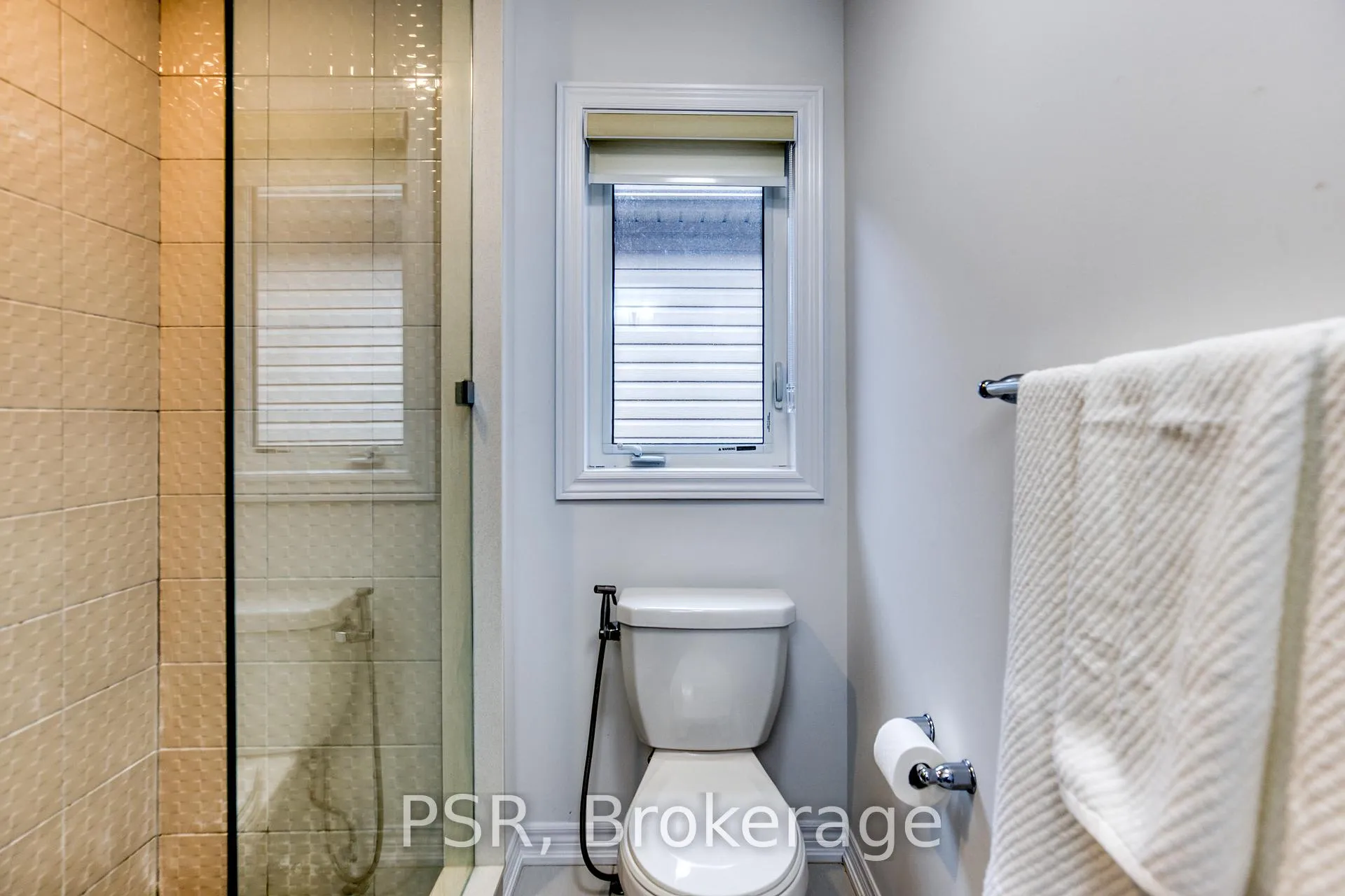 Photo 33 of 275 Rea Drive, Centre Wellington, Fergus — HOMEH