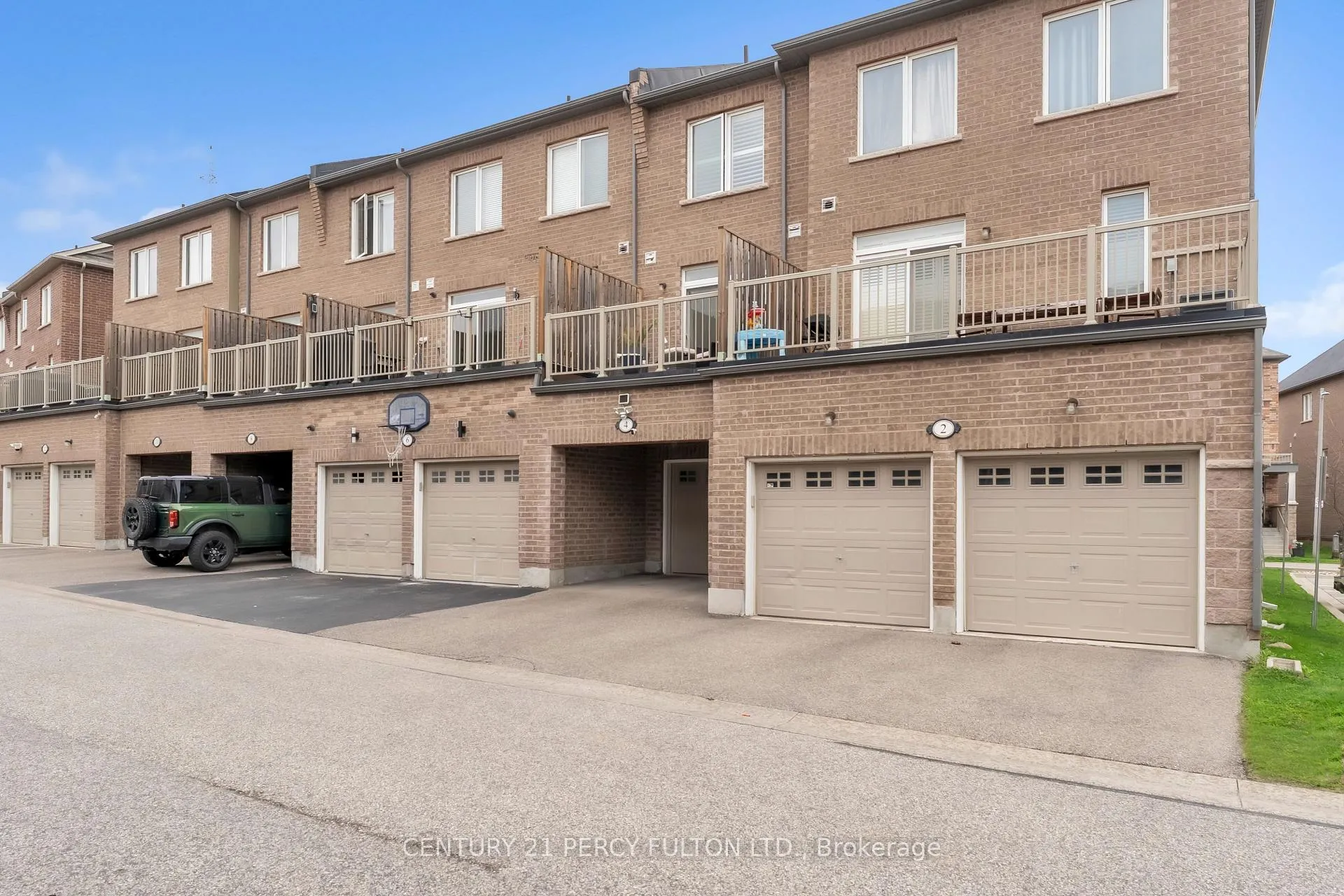 Photo 7 of 4 Graywardine Lane, Ajax, Northeast Ajax — HOMEH