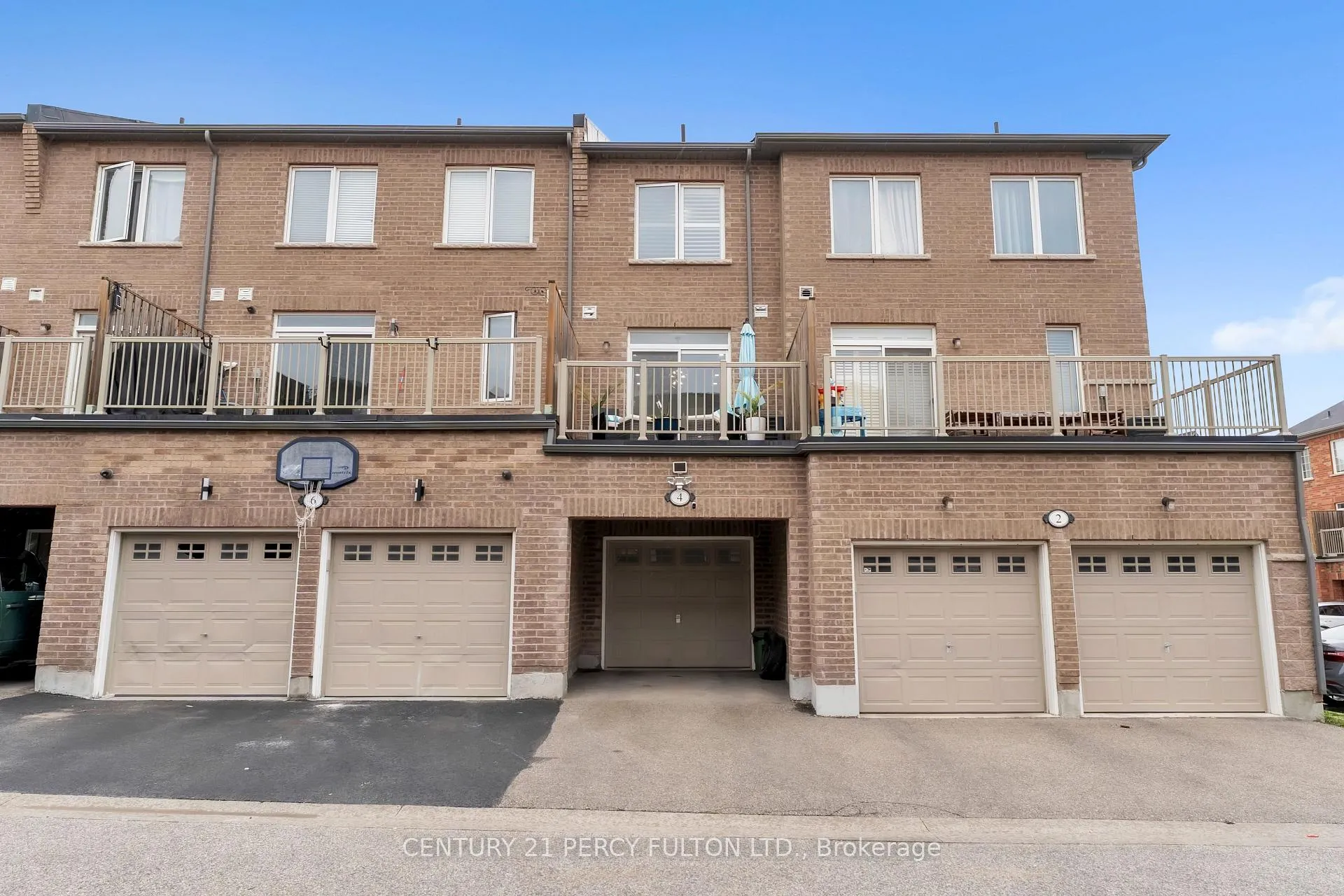 Photo 8 of 4 Graywardine Lane, Ajax, Northeast Ajax — HOMEH