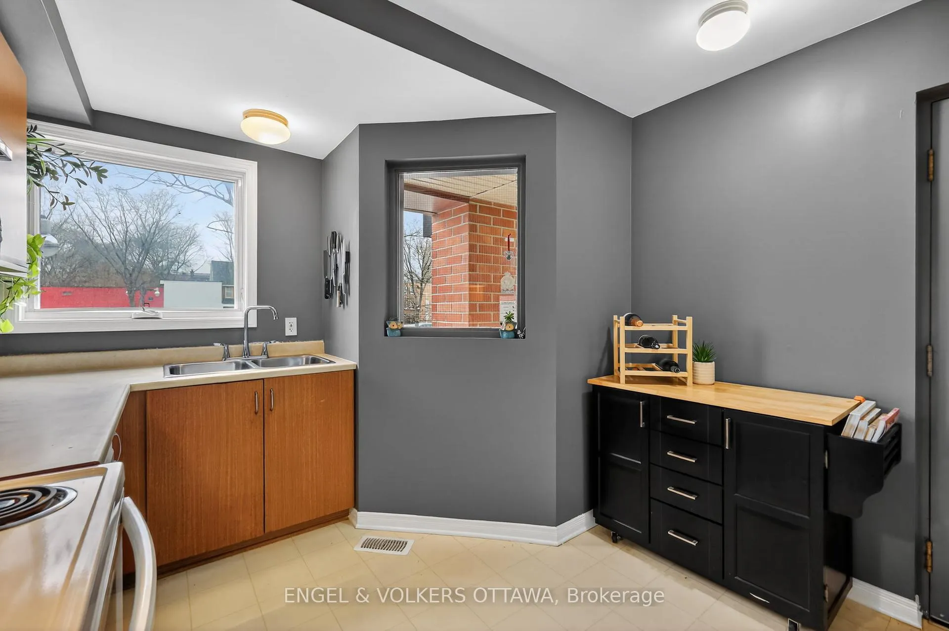 Photo 5 of 272 King Edward Avenue, Ottawa, Lower Town/Byward Market — HOMEH