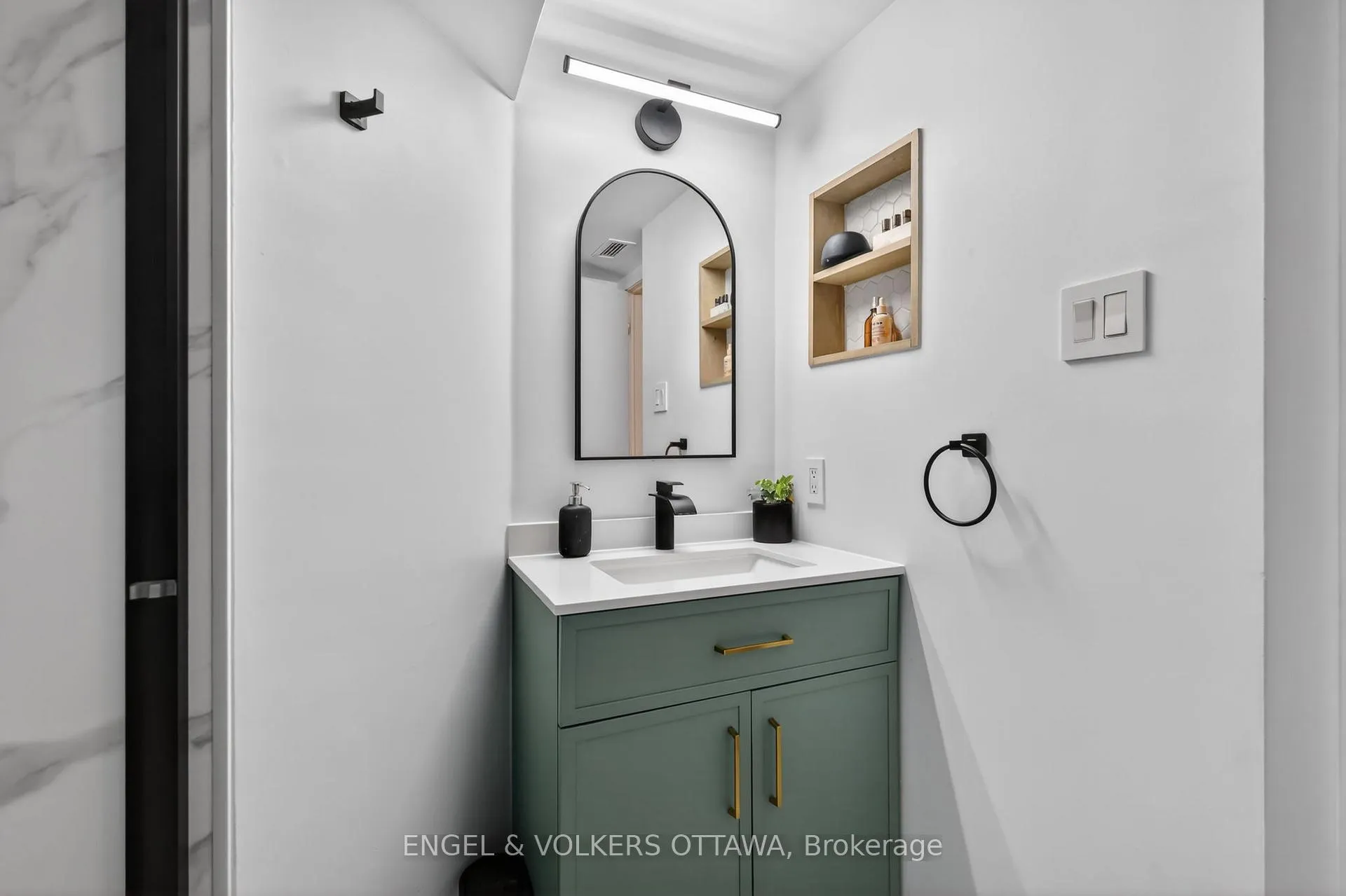 Photo 20 of 272 King Edward Avenue, Ottawa, Lower Town/Byward Market — HOMEH