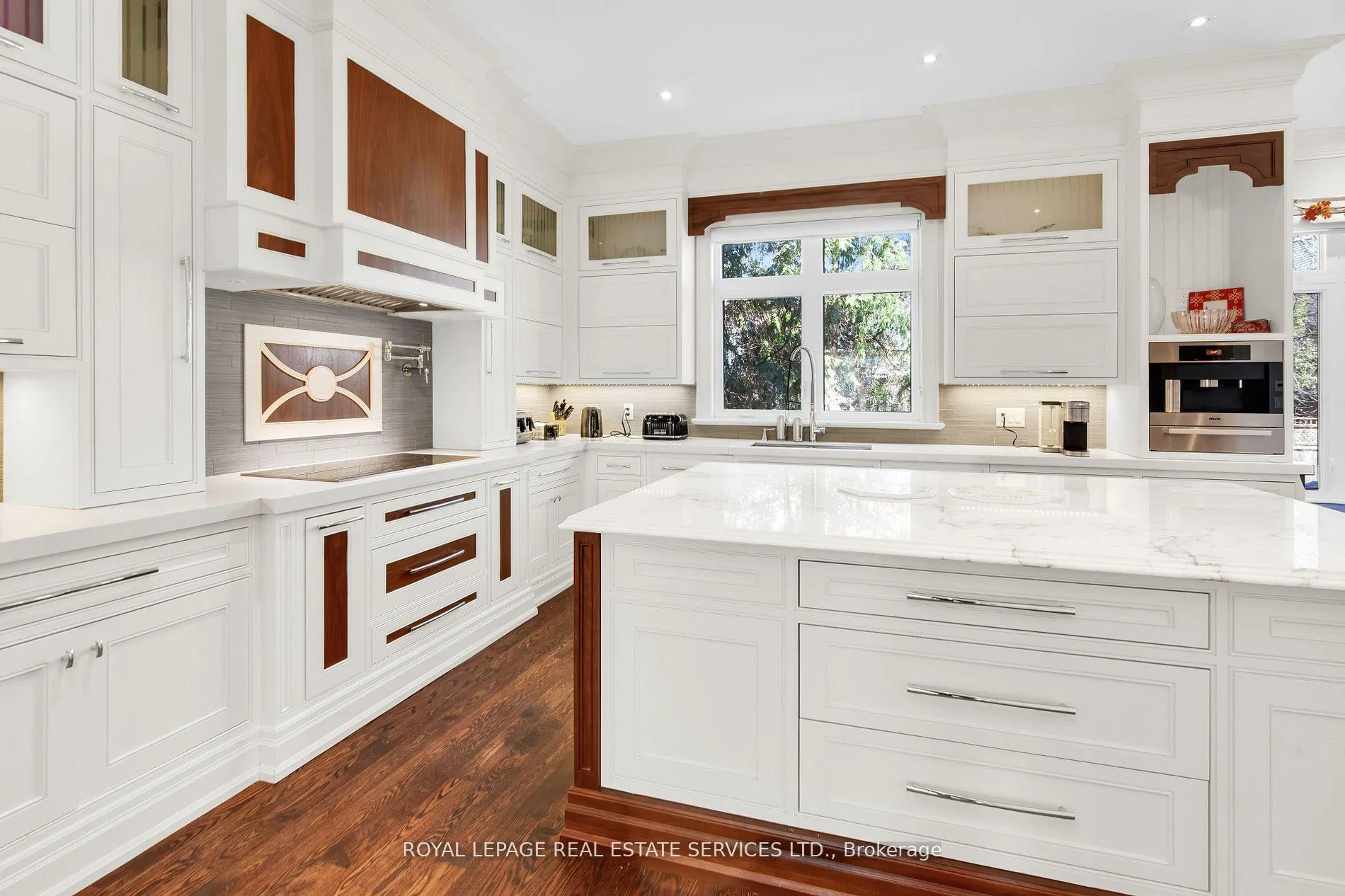 Photo 8 of 538 Melrose Avenue, Toronto, Bedford Park-Nortown — HOMEH