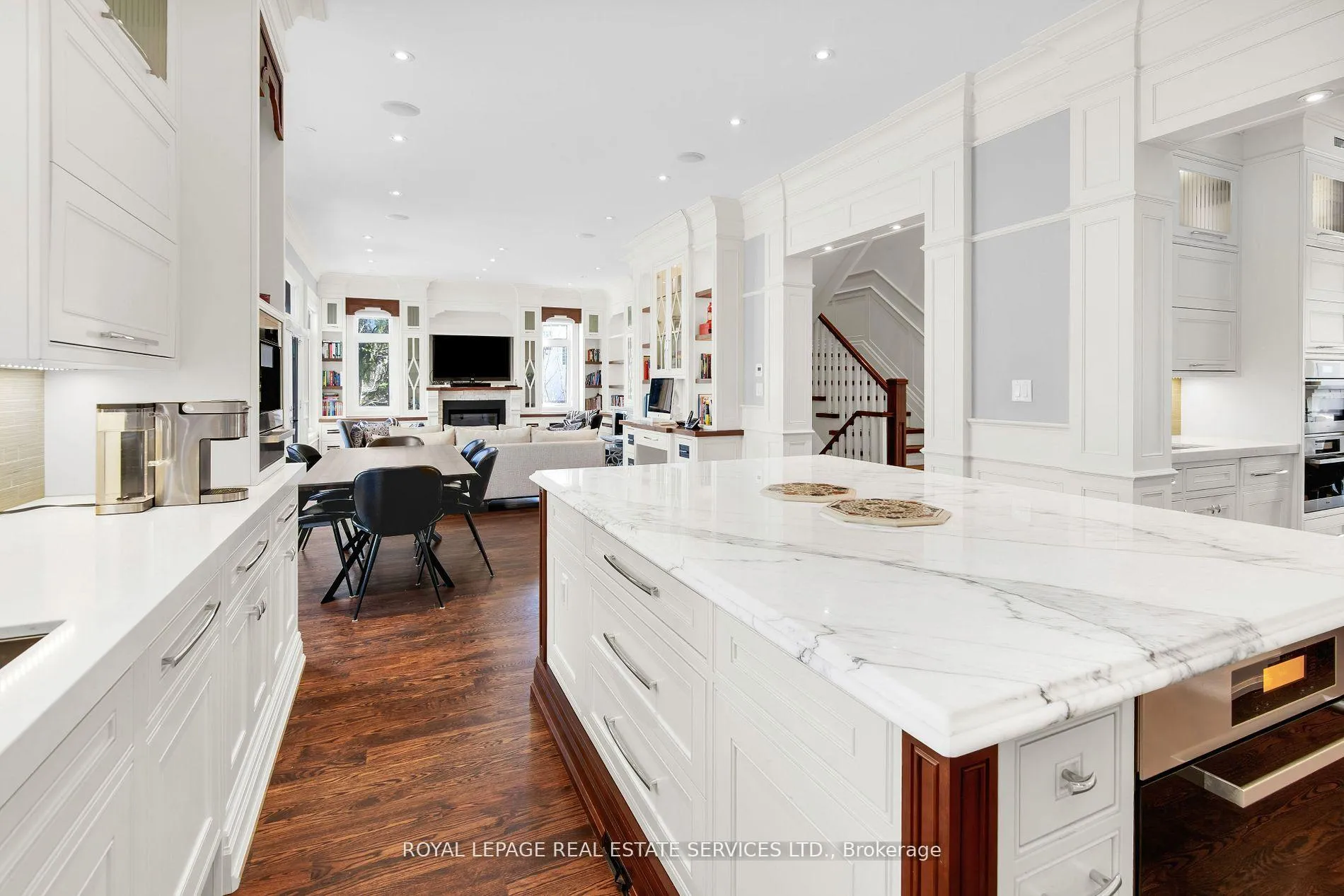 Photo 10 of 538 Melrose Avenue, Toronto, Bedford Park-Nortown — HOMEH
